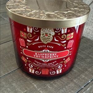 White Barn Raspberry Thumbprint Candle with Gold Lid